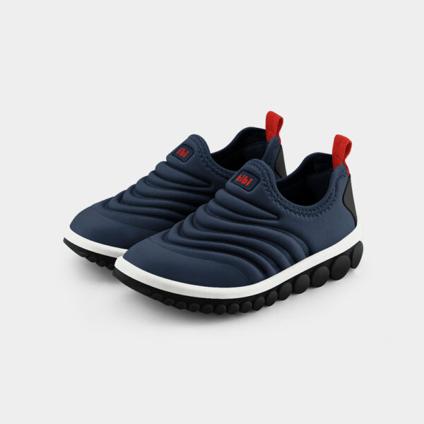 Championes infantiles Bibi Roller 2.0 en color azul y rojo.