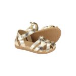 Sandalias BIBI doradas con puntera cerrada y cierre de velcro