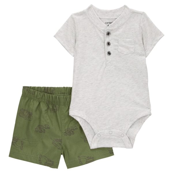 Conjunto Carter’s short estampado verde y body henley