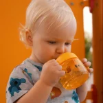 Vaso con asas Tommee Tippee Superstar de 190ml color amarillo (+4m) - Image 6