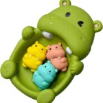 Hipopotamo de foma flotante con 3 bebés