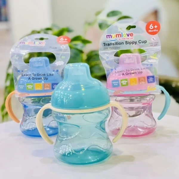 Vaso infantil MumLove con pico silicona y asas
